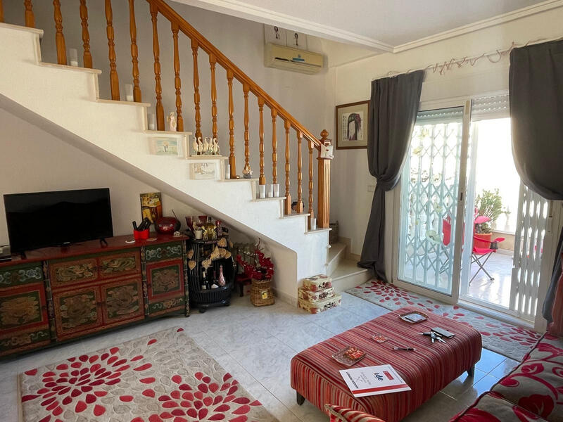 3 slaapkamer Gezinswoning Te koop
