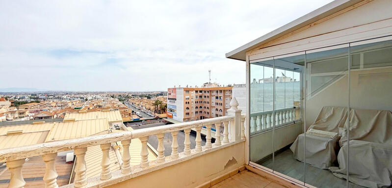 2 bedroom Apartment for sale in Torrevieja, Alicante
