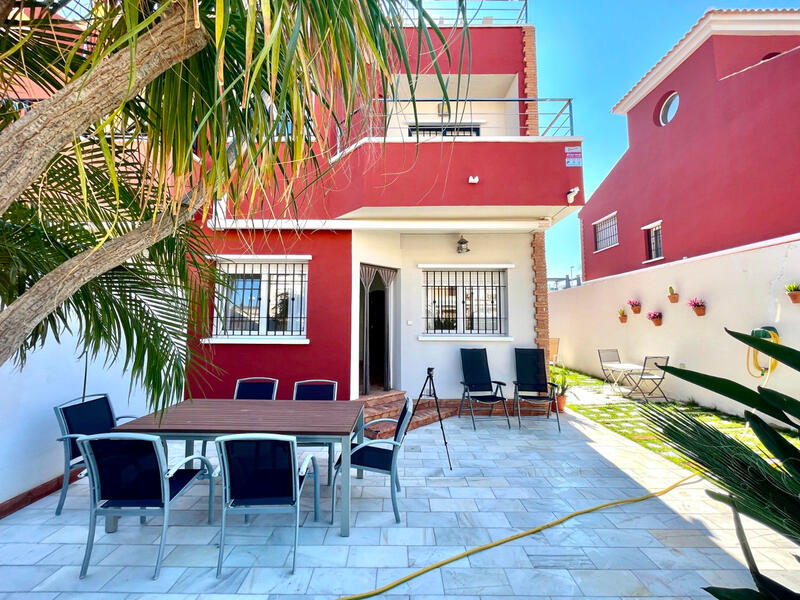 городская тюрьма продается в Pilar de la Horadada, Alicante