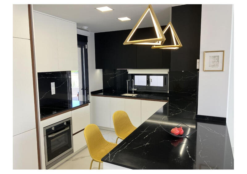 2 slaapkamer Appartement Te koop