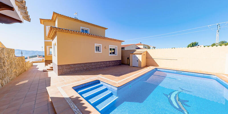 вилла продается в l'Alfàs del Pi, Alicante