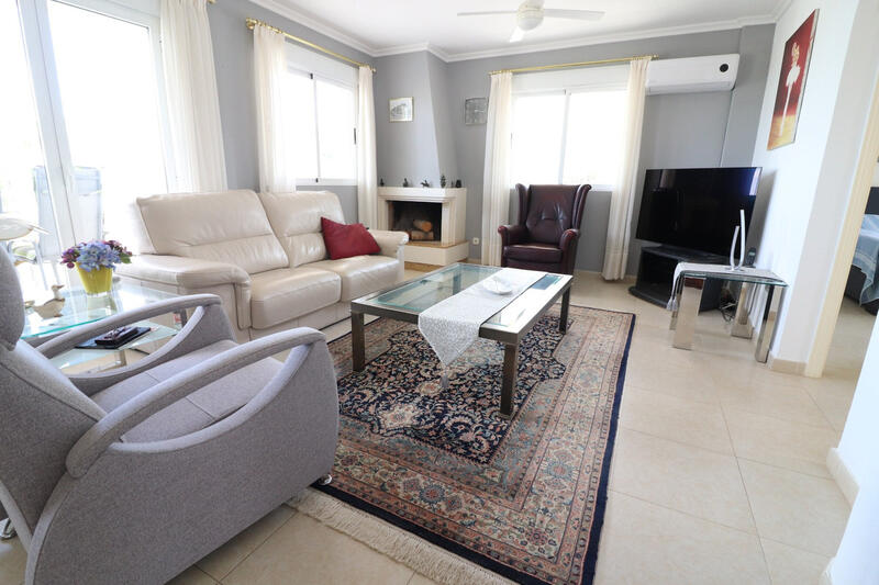 3 slaapkamer Villa Te koop 3 slaapkamer Villa Te koop