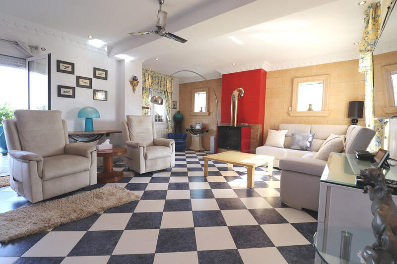 3 Cuarto Villa en venta