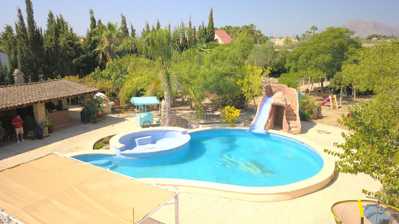 7 chambre Villa à vendre
