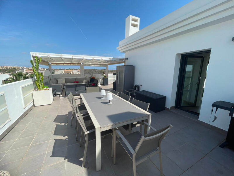 3 bedroom Apartment for sale