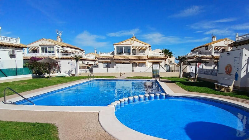 Townhouse for sale in Punta Prima, Alicante