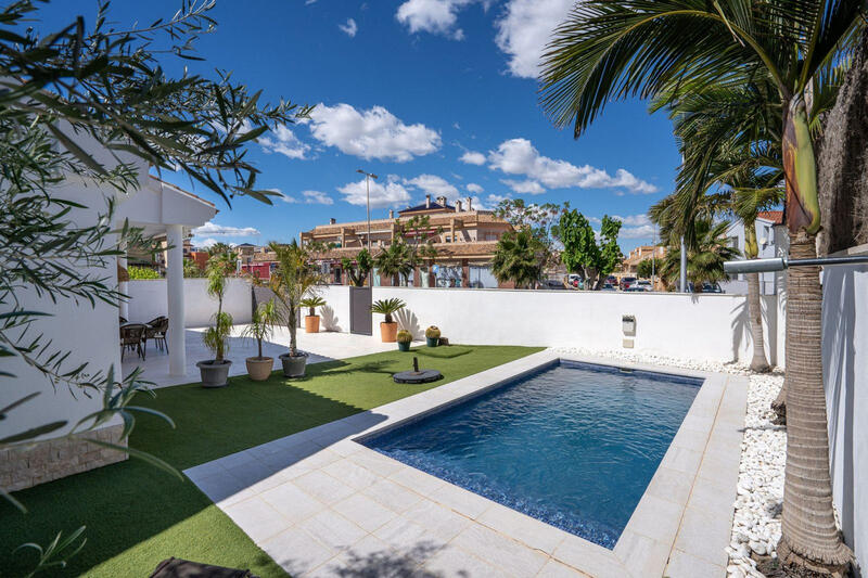 5 slaapkamer Villa Te koop