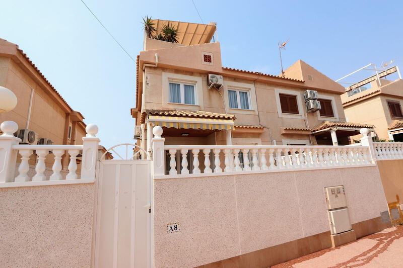 3 Cuarto Villa en venta