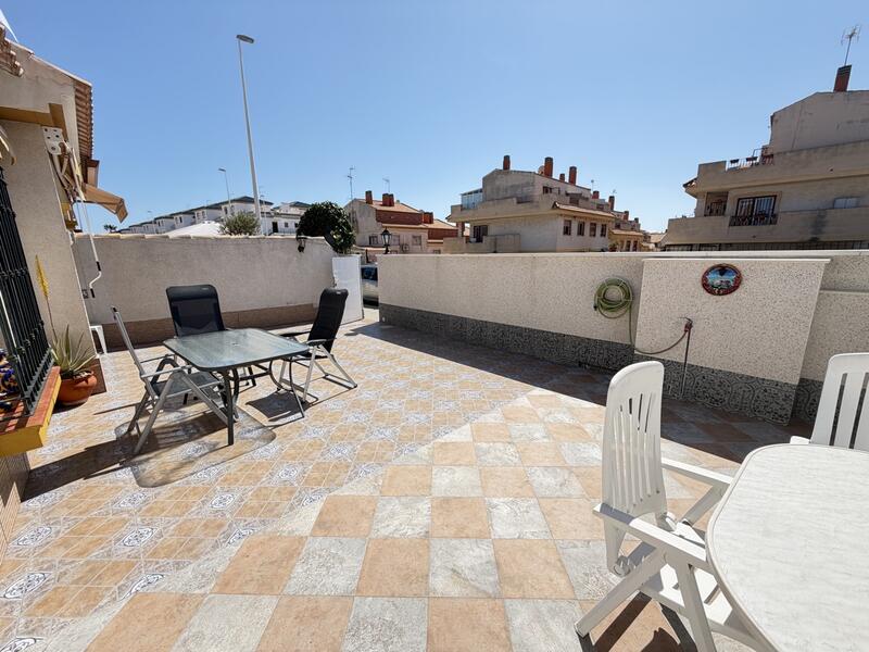 4 soverom Rekkehus til salgs i La Zenia, Alicante