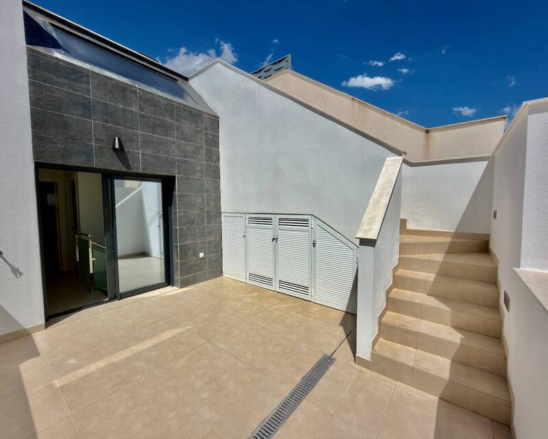 3 slaapkamer Villa Te koop 3 slaapkamer Villa Te koop