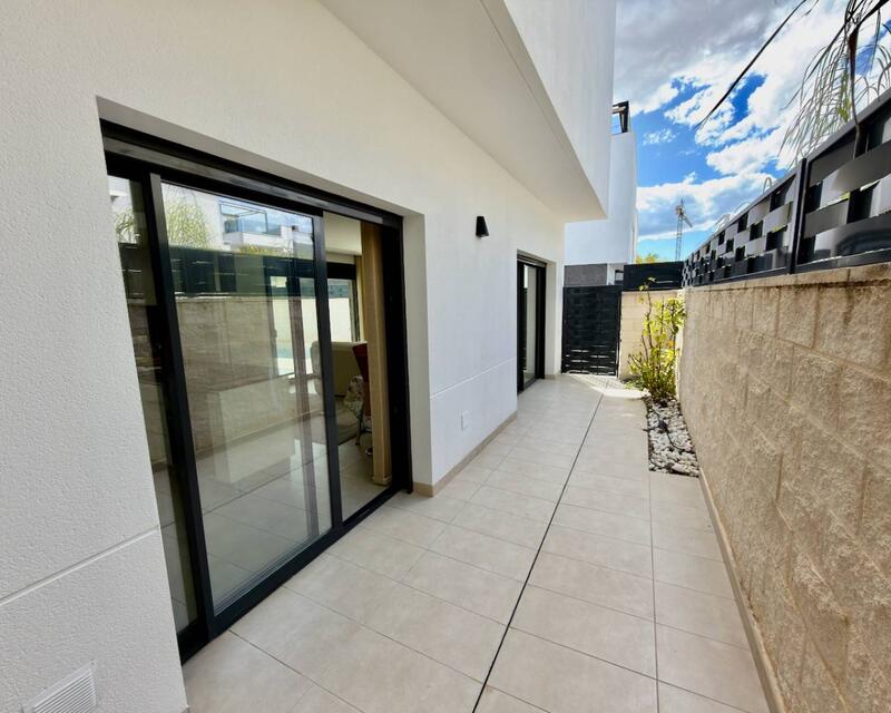 3 slaapkamer Villa Te koop 3 slaapkamer Villa Te koop