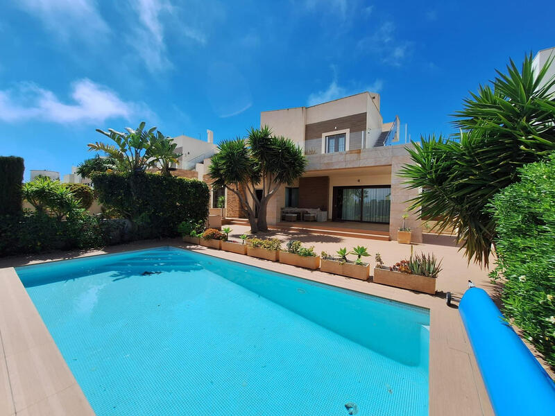 2 bedroom Villa for sale 2 bedroom Villa for sale