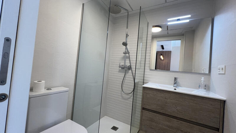 2 slaapkamer Appartement Te koop 2 slaapkamer Appartement Te koop