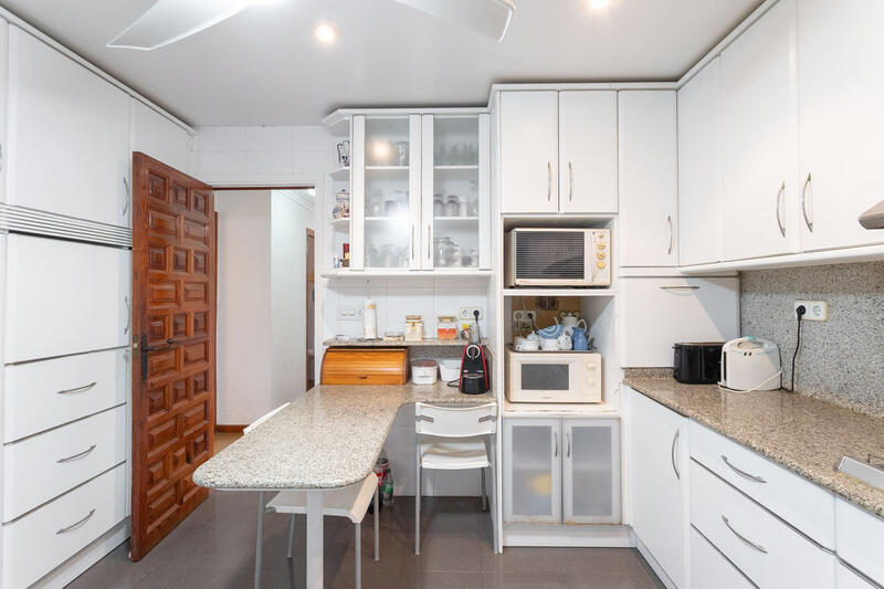 6 Cuarto Villa en venta