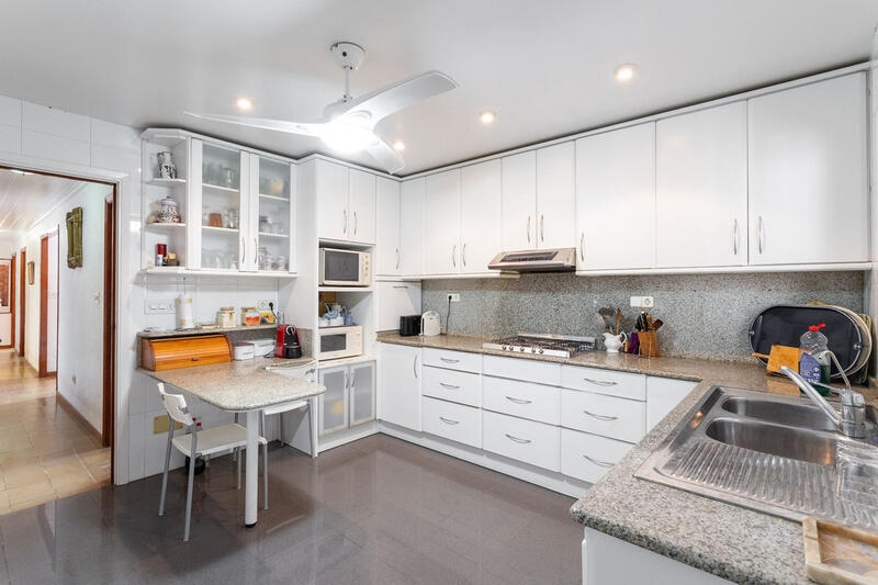 6 Cuarto Villa en venta