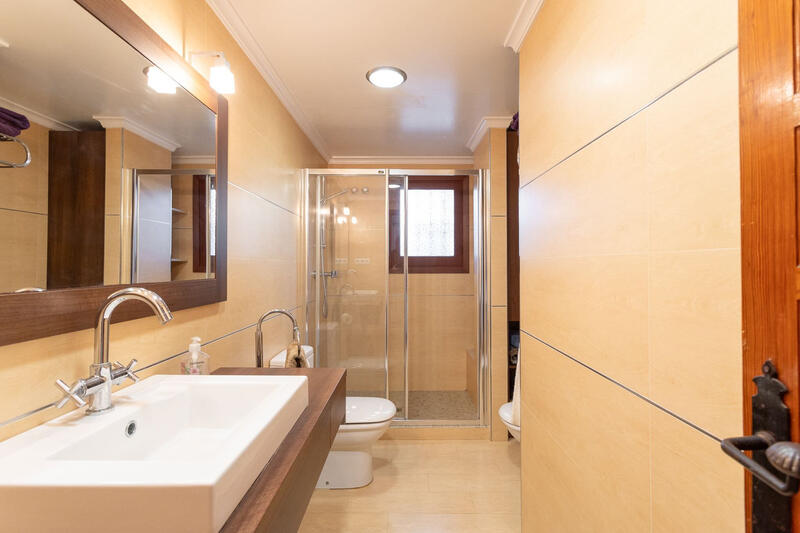 6 Cuarto Villa en venta