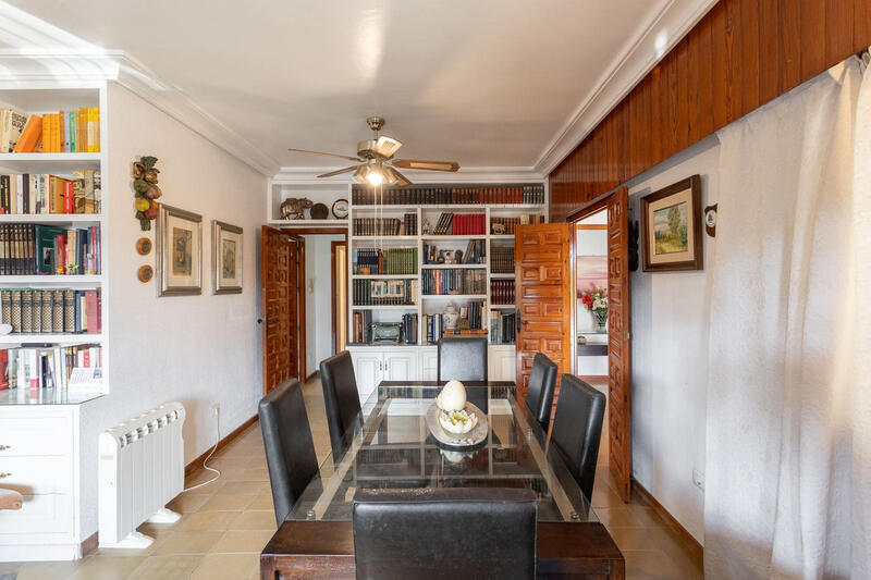 6 Cuarto Villa en venta