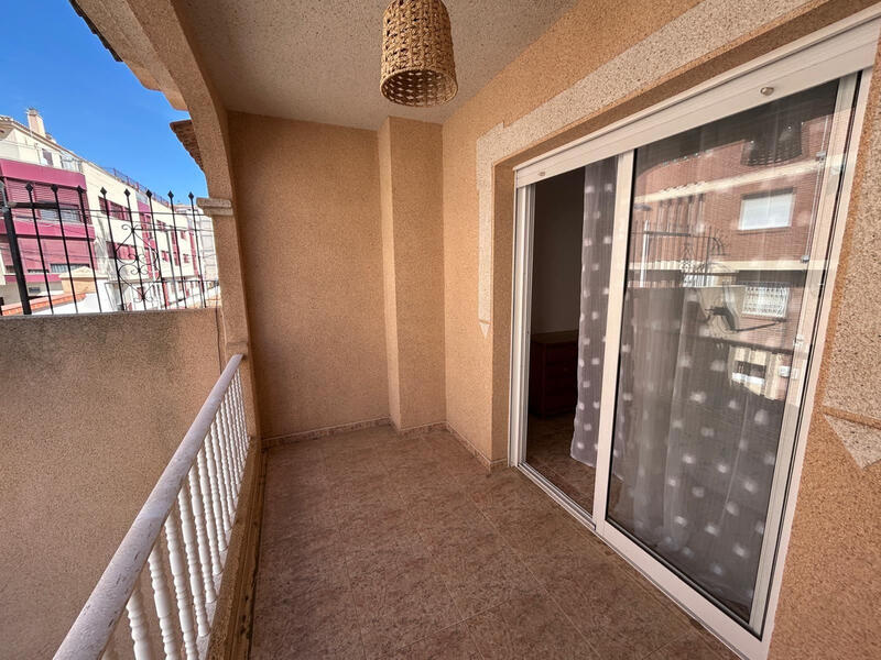 3 soveværelse Byhus til salg 3 soveværelse Byhus til salg