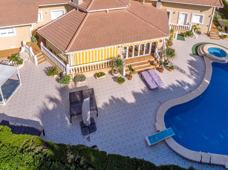 Villa for sale in Cabo Roig, Alicante