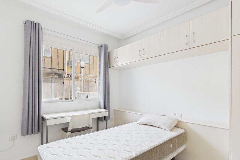 2 slaapkamer Appartement Te koop 2 slaapkamer Appartement Te koop