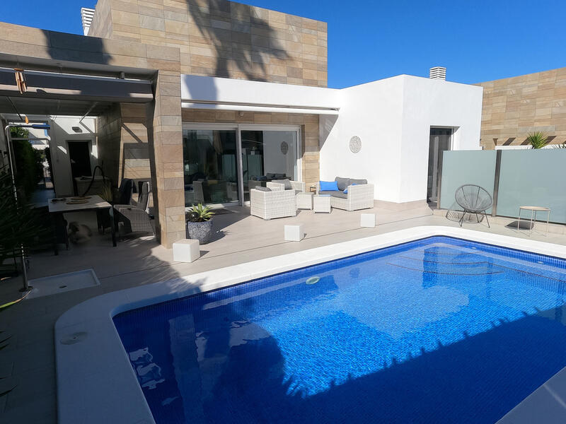 3 Cuarto Villa en venta 3 Cuarto Villa en venta