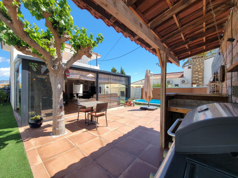 Villa en venta en Calpe, Alicante
