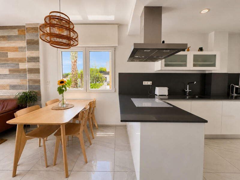 3 bedroom Townhouse for sale 3 bedroom Townhouse for sale