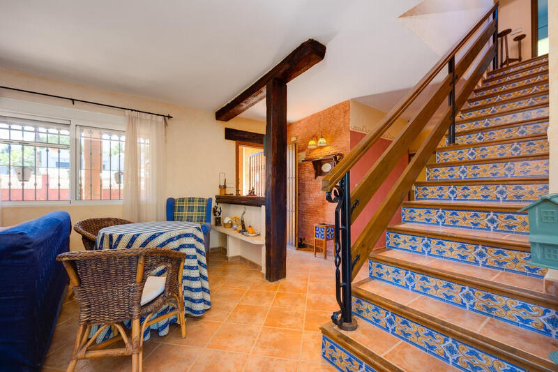 5 bedroom Villa for sale