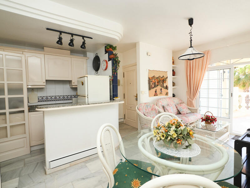 2 slaapkamer Appartement Te koop 2 slaapkamer Appartement Te koop