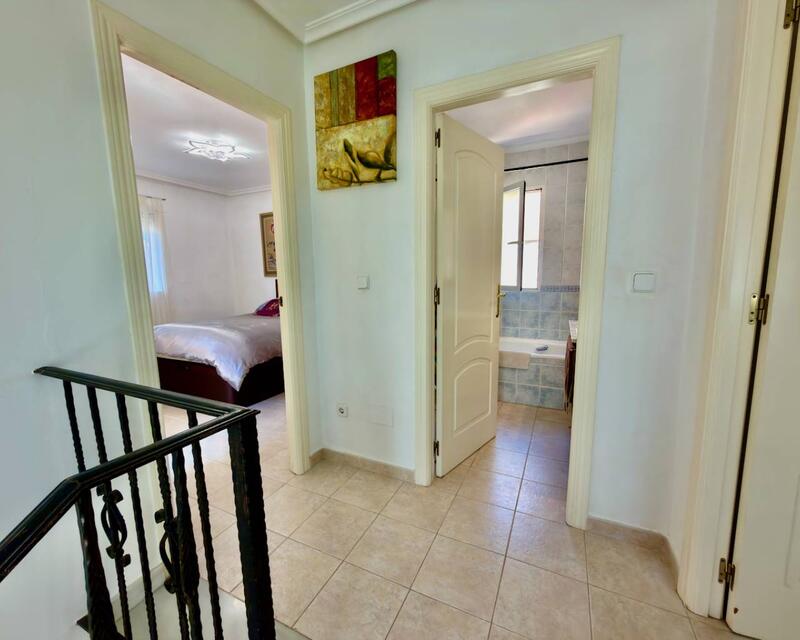 3 bedroom Villa for sale 3 bedroom Villa for sale