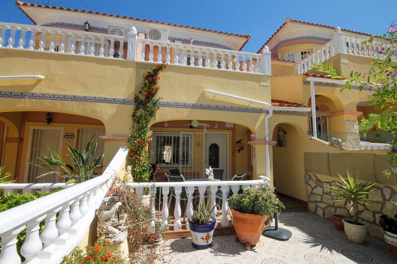 Townhouse for sale in Orihuela Costa, Alicante