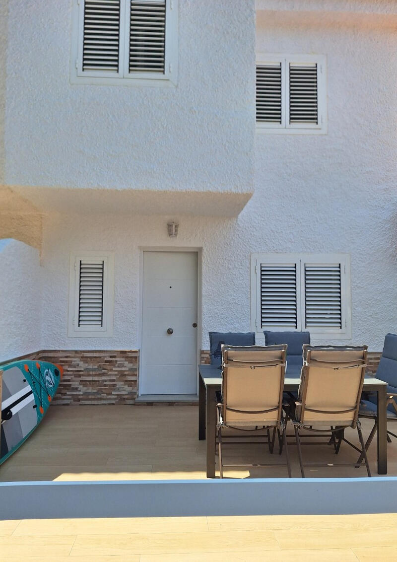 3 bedroom Townhouse for sale