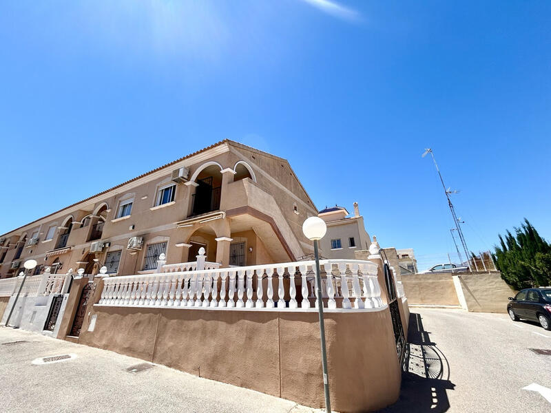 Apartment for sale in La Zenia, Alicante