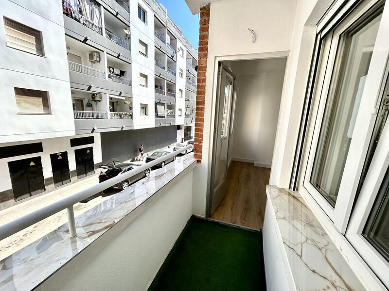 Apartment for sale in Torrevieja, Alicante