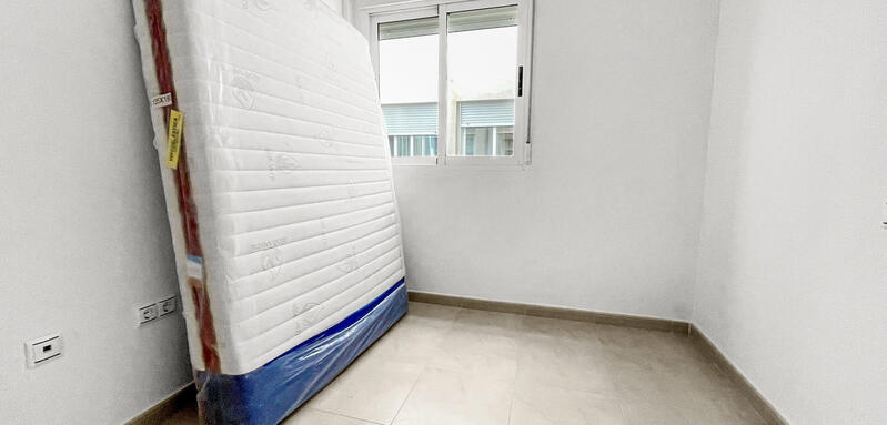 5 bedroom Apartment for sale