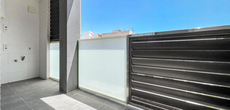 5 bedroom Apartment for sale