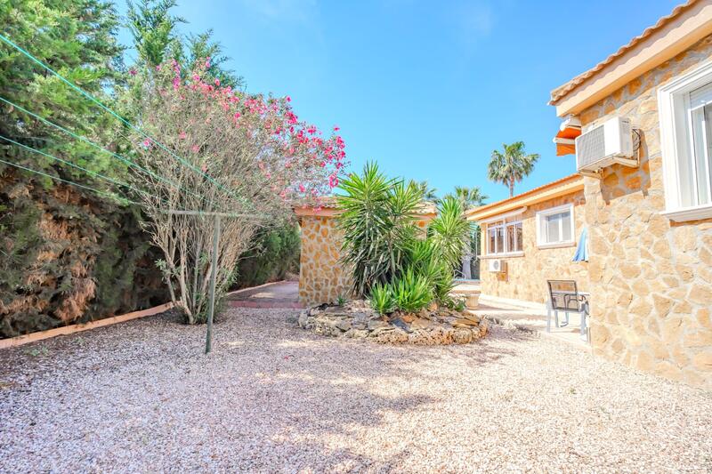 5 bedroom Country House for sale