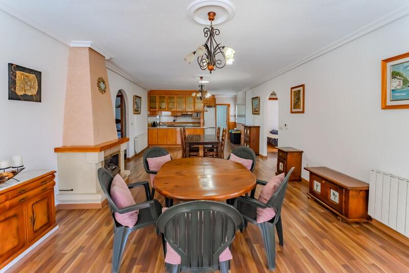 5 bedroom Country House for sale