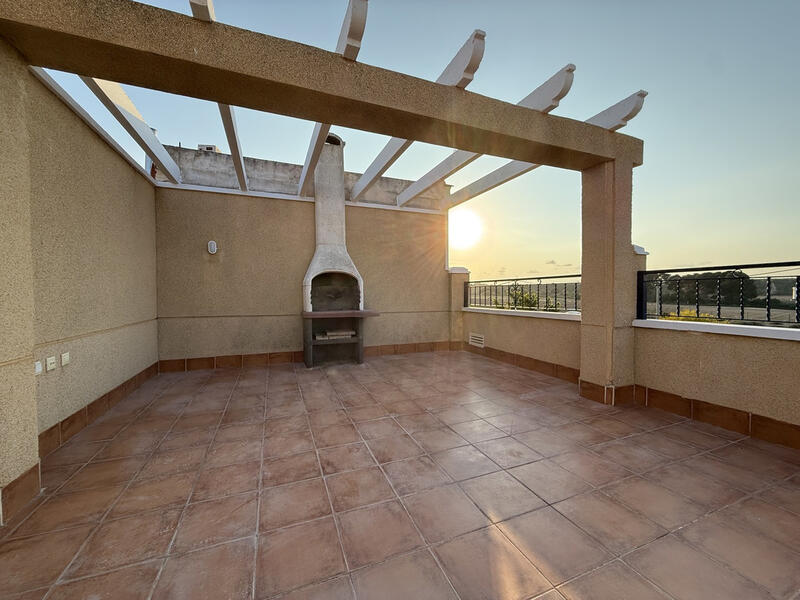 3 bedroom Townhouse for sale 3 bedroom Townhouse for sale