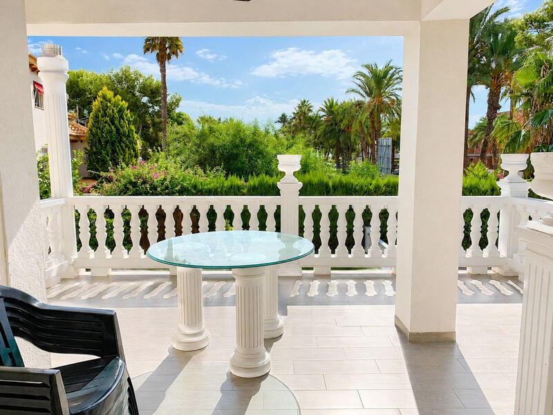 4 Schlafzimmer Villa zu verkaufen 4 Schlafzimmer Villa zu verkaufen