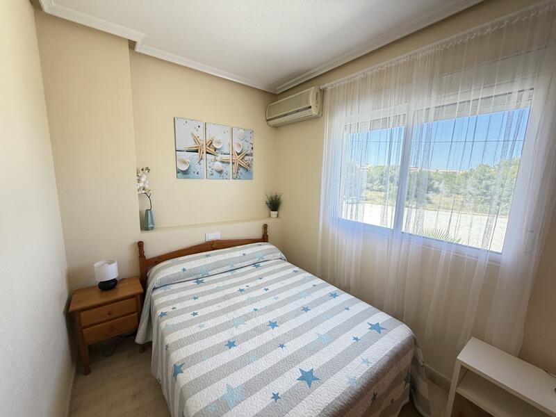 3 slaapkamer Gezinswoning Te koop 3 slaapkamer Gezinswoning Te koop