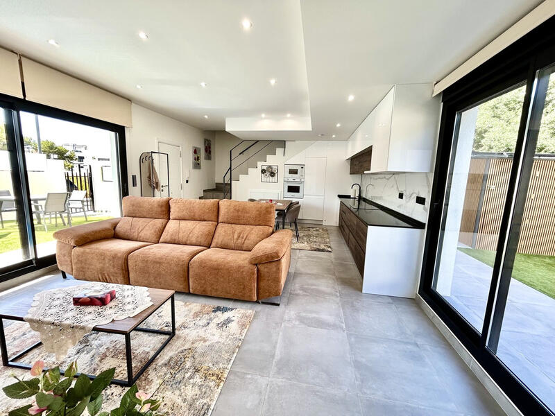 2 Cuarto Villa en venta