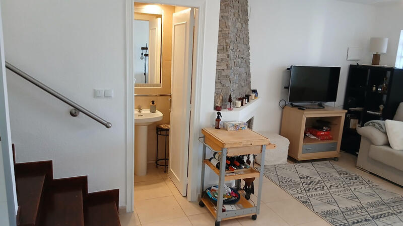 2 bedroom Townhouse for sale