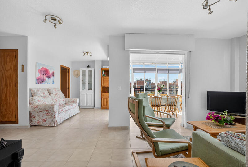 3 bedroom Apartment for sale