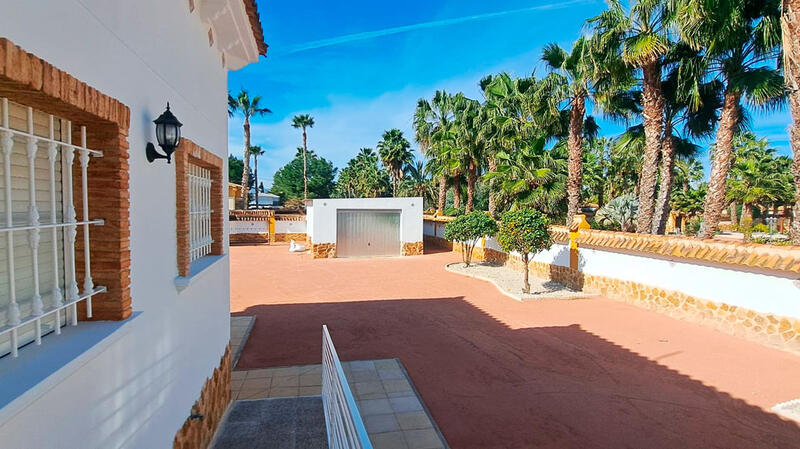 3 bedroom Villa for sale 3 bedroom Villa for sale