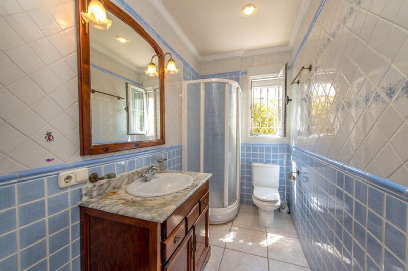 6 slaapkamer Villa Te koop 6 slaapkamer Villa Te koop
