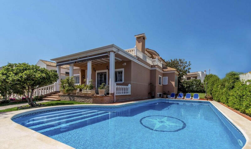6 slaapkamer Villa Te koop 6 slaapkamer Villa Te koop