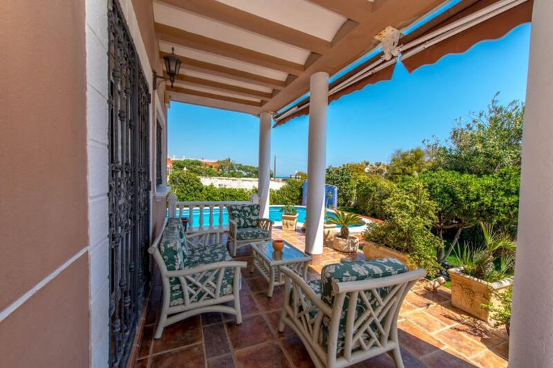 6 slaapkamer Villa Te koop 6 slaapkamer Villa Te koop