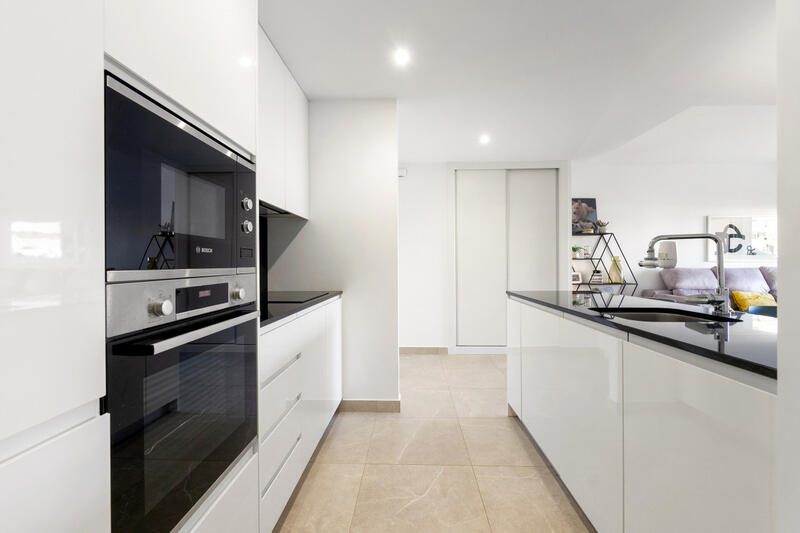 2 slaapkamer Appartement Te koop 2 slaapkamer Appartement Te koop
