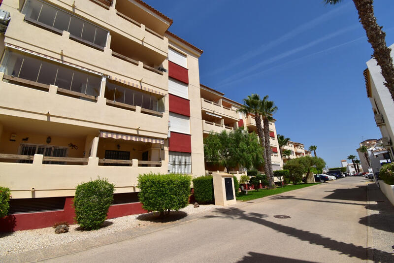 Leilighet til salgs i Playa Flamenca, Alicante